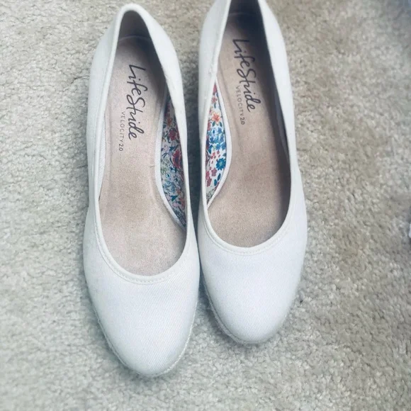 Life Stride Espadrille Shoes - Picture 3 of 5